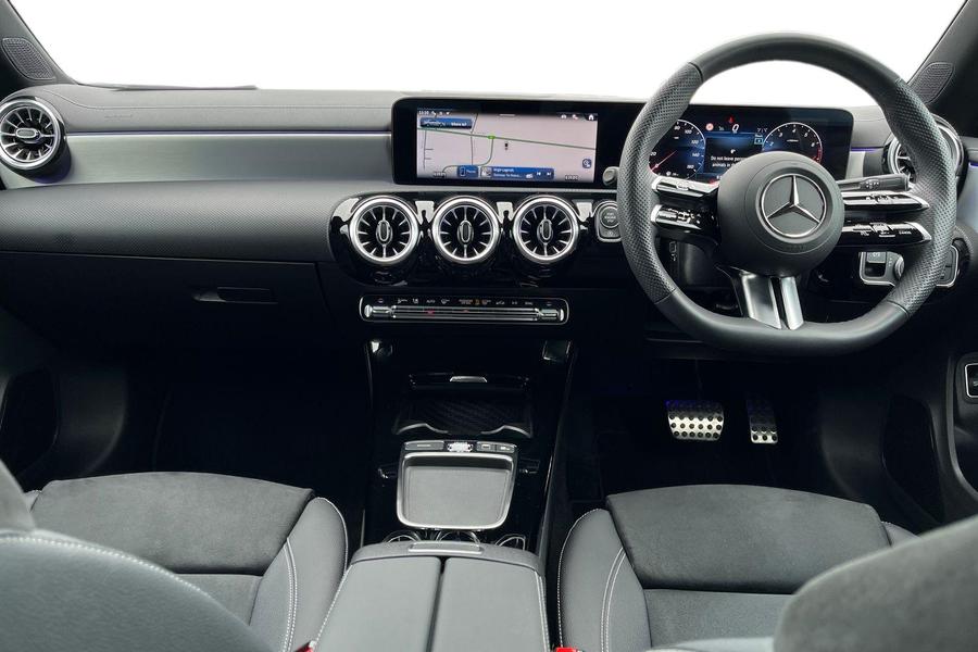 Mercedes-Benz CLA Photo autoimg-338c7d0f8ffb21ffb76e33f0cbf47f4b5e81e714.jpg