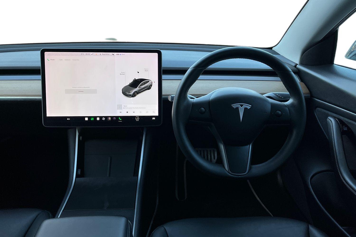 TESLA MODEL 3 Photo 10