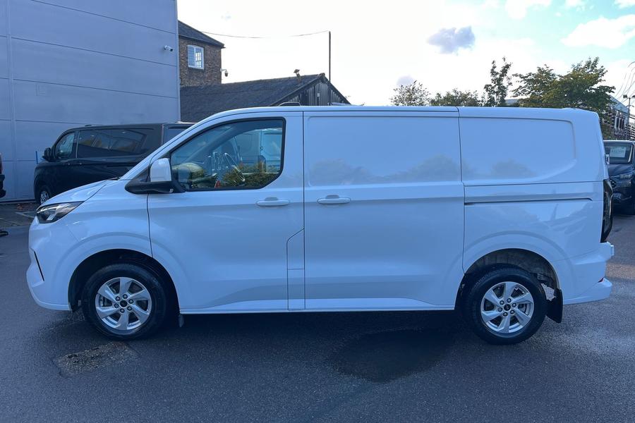 Ford TRANSIT CUSTOM Photo autoimg-3390a4f12794ededead17ca27bacc5d0fb9a2017.jpg