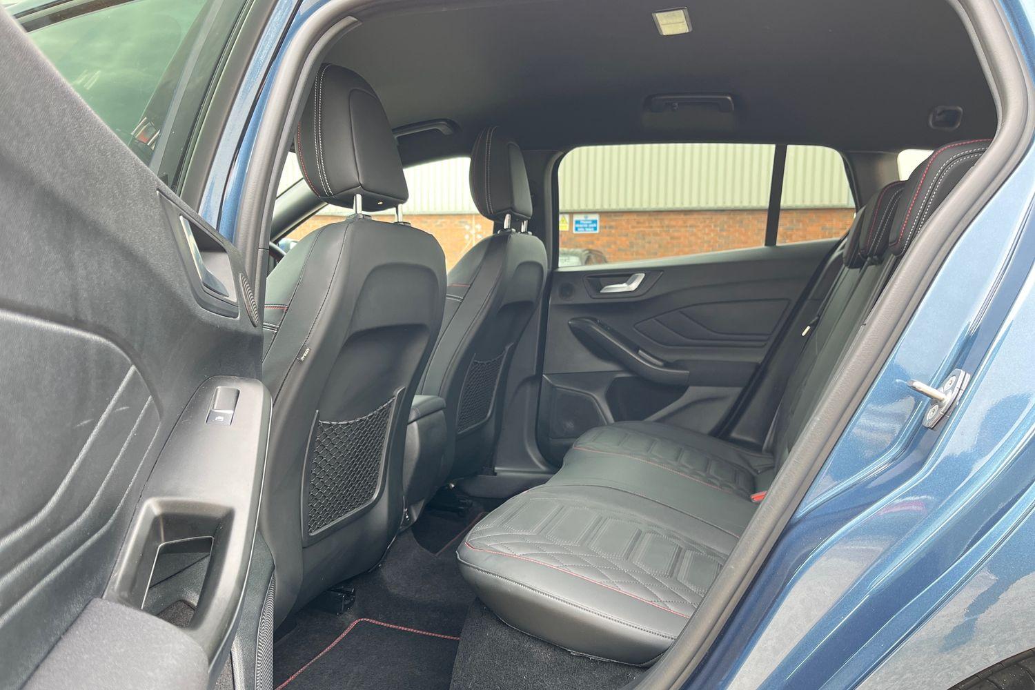 Ford Focus Photo 24