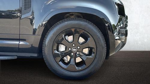 Land Rover Defender Photo autoimg-339e8e64f80ea26e00043654a26f26847b4ef12d.jpg