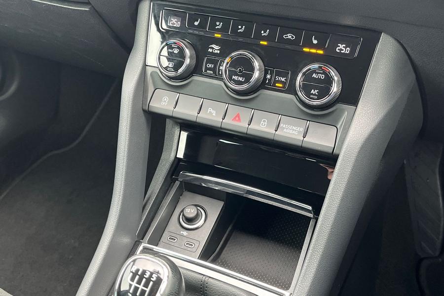 Skoda KAROQ Photo autoimg-33a136c44a1429a74499e486037fda5cbb9237c6.jpg