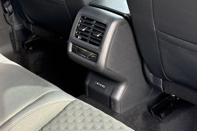 VOLKSWAGEN T-Roc Photo 48