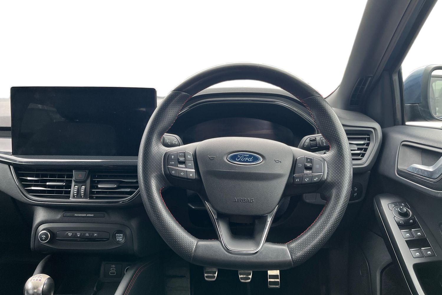 Ford FOCUS Photo 10