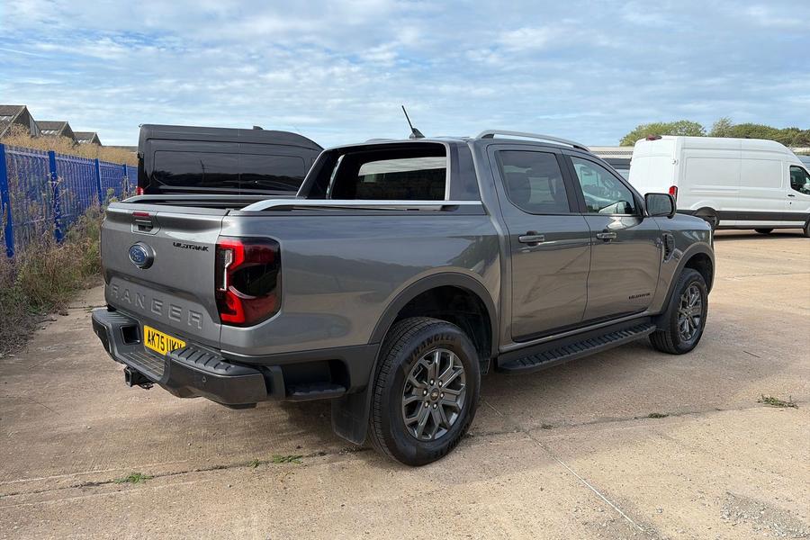 Ford RANGER Photo autoimg-33a49d56dde1a30cc264db8e889ca70f7b3e2efe.jpg