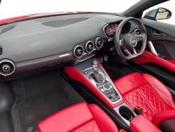 AUDI Tts Photo 2