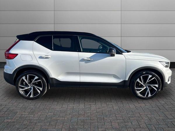 Volvo XC40 Photo autoimg-33a53545489298f1f4e4ee349744b51ce73a2ed0.jpg