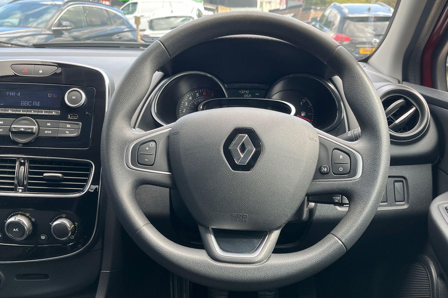 Renault CLIO Photo 11