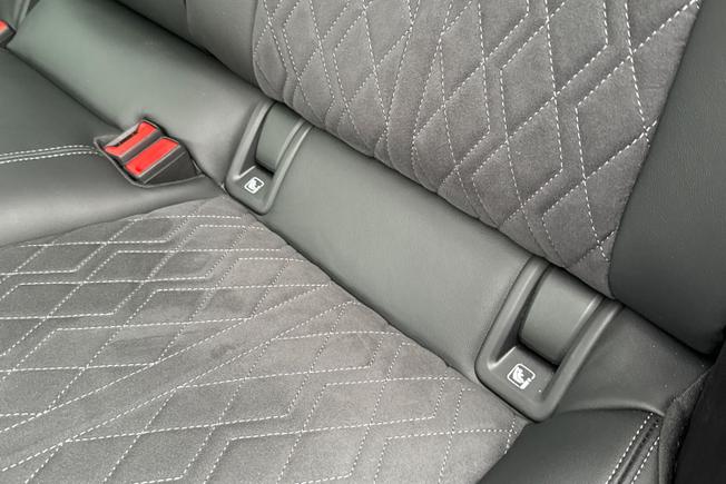 Audi Q4 e-tron Photo 27