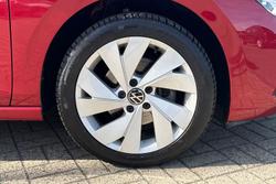 VOLKSWAGEN Golf Photo 5