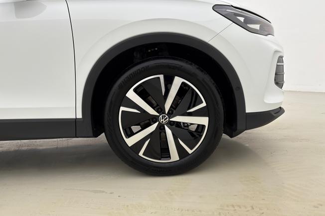 VOLKSWAGEN Tiguan Photo 5