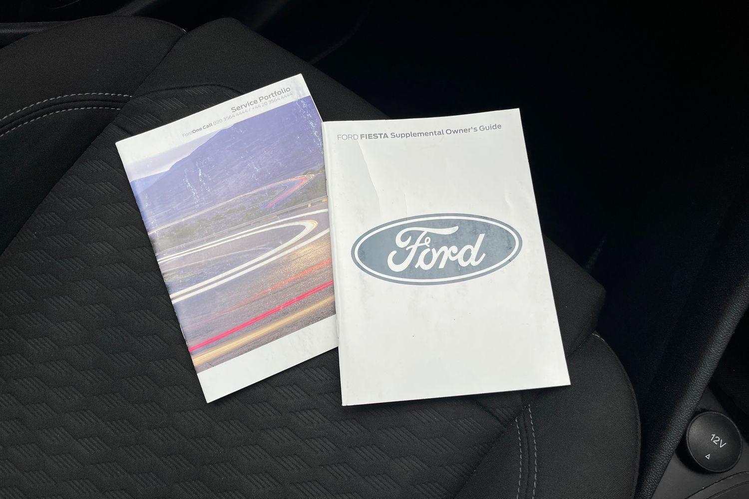 Ford FIESTA Photo 21