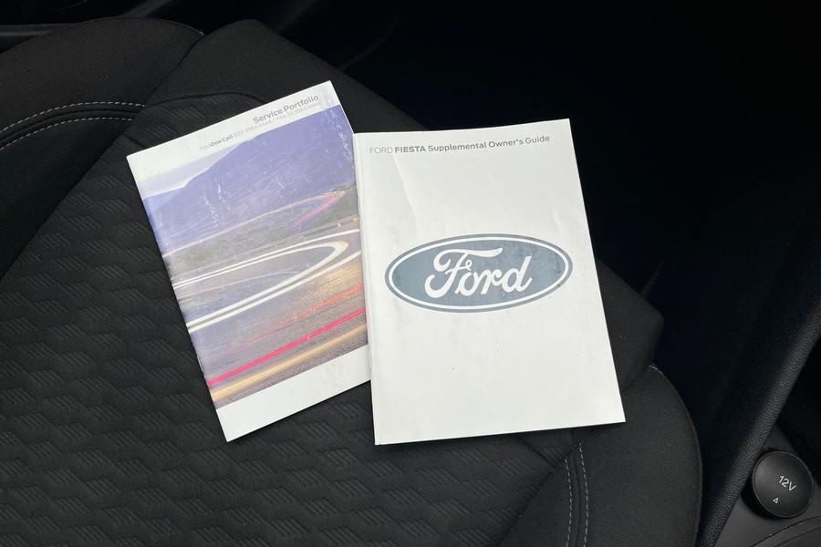 Ford FIESTA Photo autoimg-33b3d66bcc0ba8c2694f45b2fc897f5e88973771.jpg