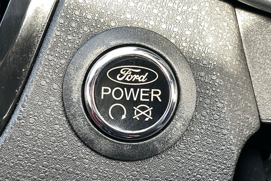 Ford FIESTA Photo autoimg-33b5b5fd08fa5b77960081e7fbf8fedfd1b86a70.jpg
