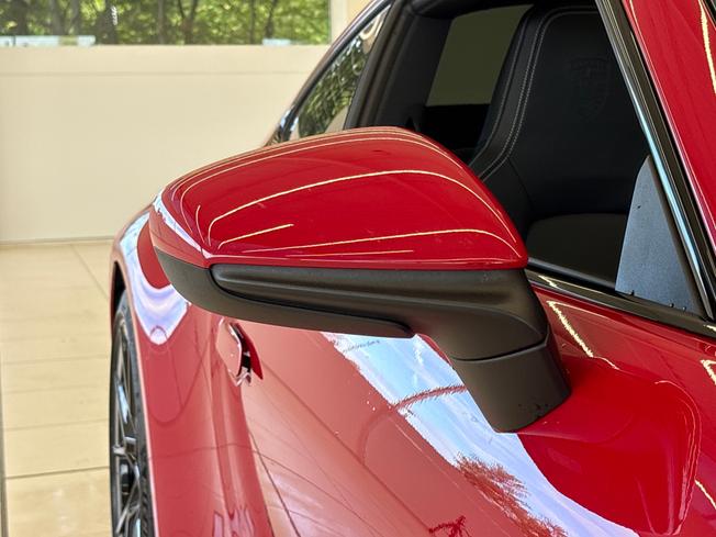 PORSCHE 911 Photo 21