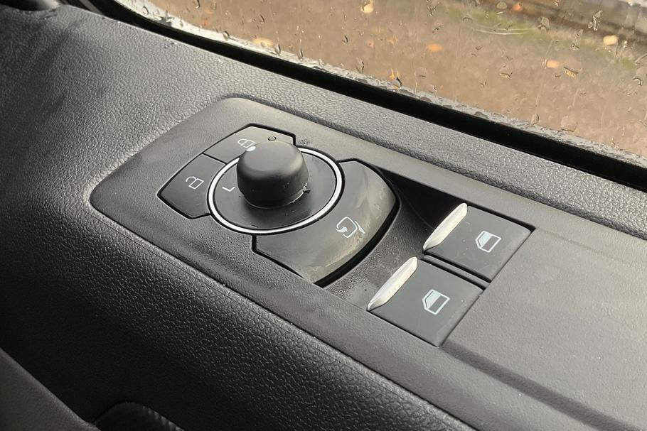 Used Ford TRANSIT CUSTOM 17