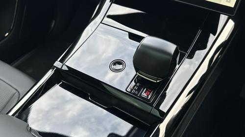 Land Rover Range Rover Sport Photo autoimg-33b74bdeb3dc92bc386990bfff21a8e8d7d7113b.jpg