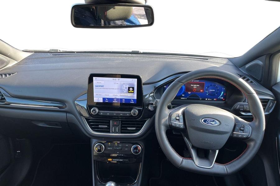 Ford PUMA Photo autoimg-33b7cccc4d0608386ee229f32b7ef28ff455a7f1.jpg