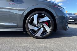 Volkswagen Golf Photo 5