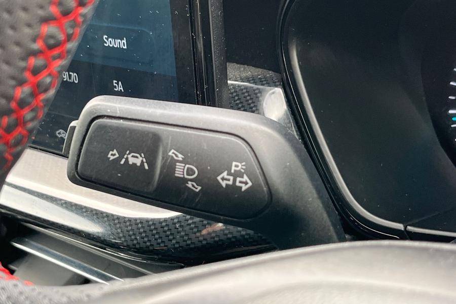 Ford FOCUS Photo autoimg-33b9f36b411c6ea82765f4d6153ffbed4401e10d.jpg