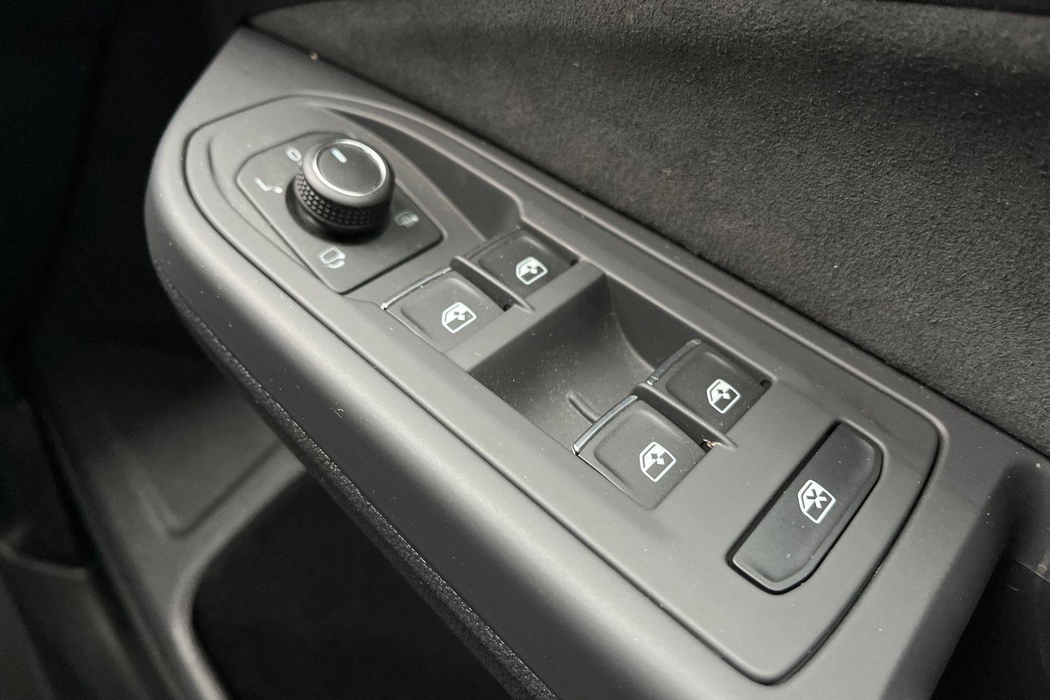Volkswagen GOLF Photo 15