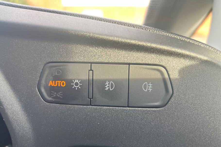 Used FORD TRANSIT CONNECT HS25CHD 34