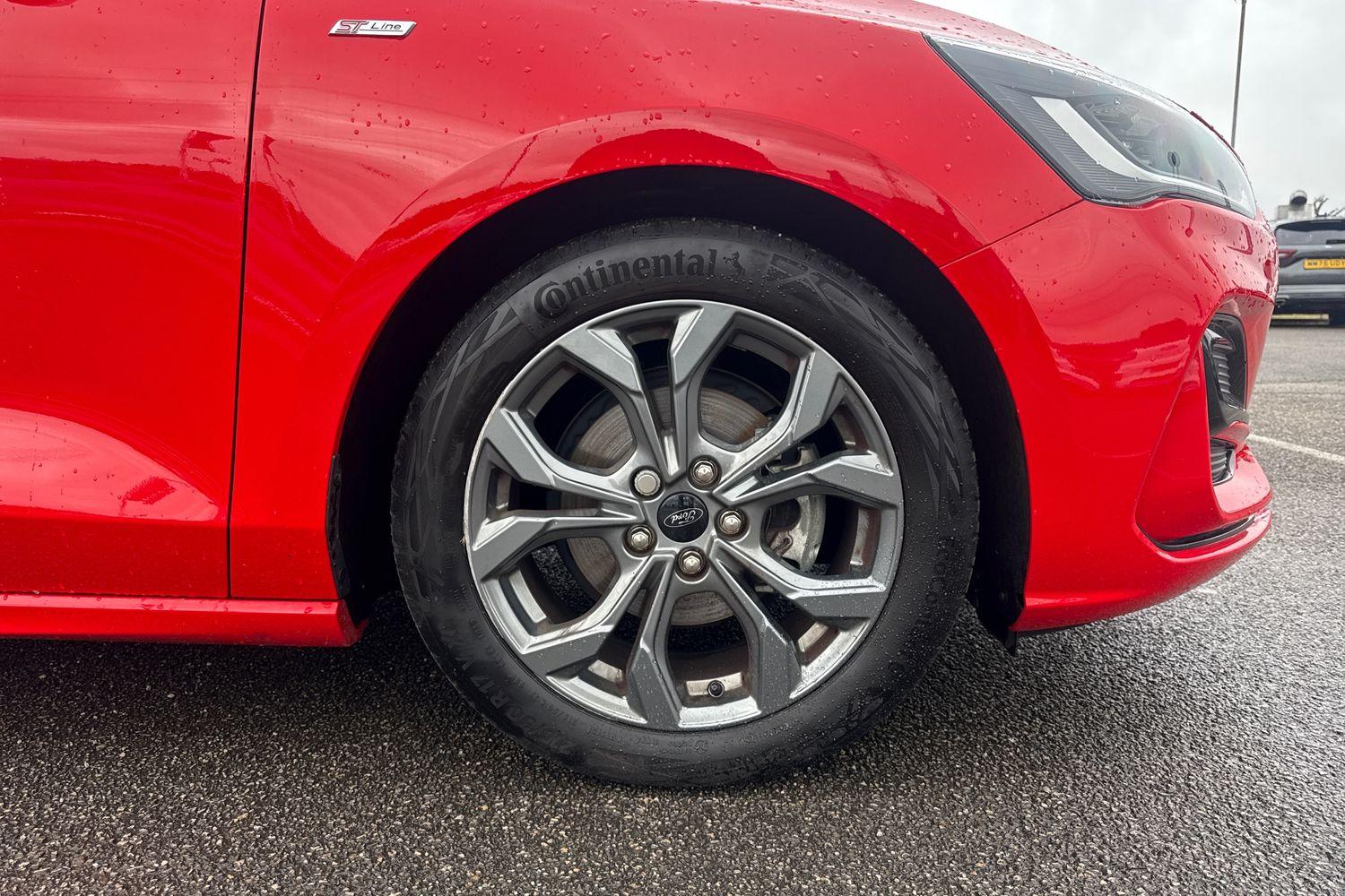 Ford FOCUS Photo 7