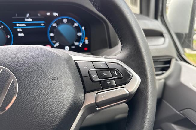 VOLKSWAGEN Transporter Photo 17