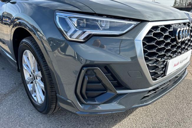 AUDI Q3 Photo 29