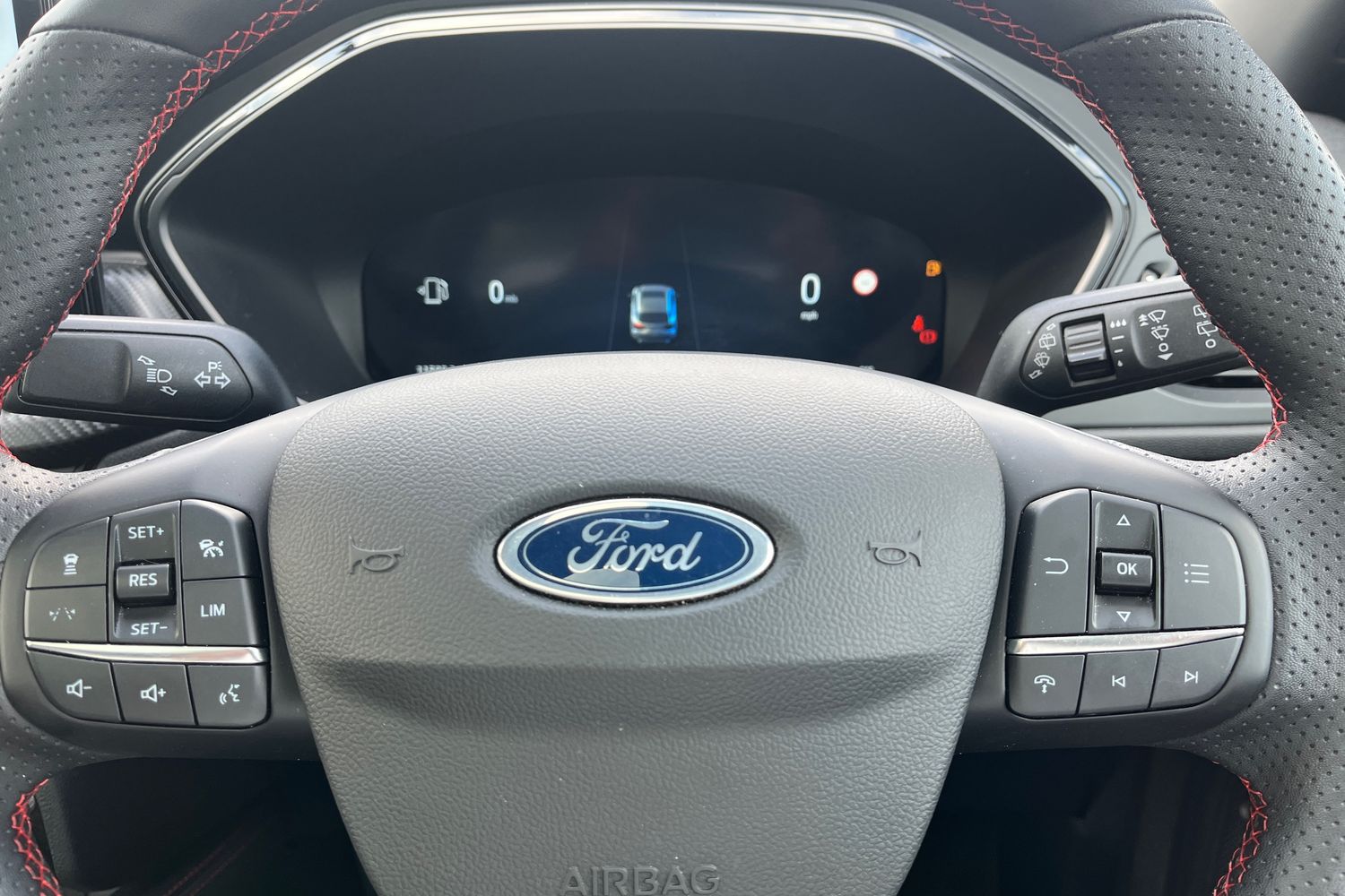 Ford KUGA Photo 28