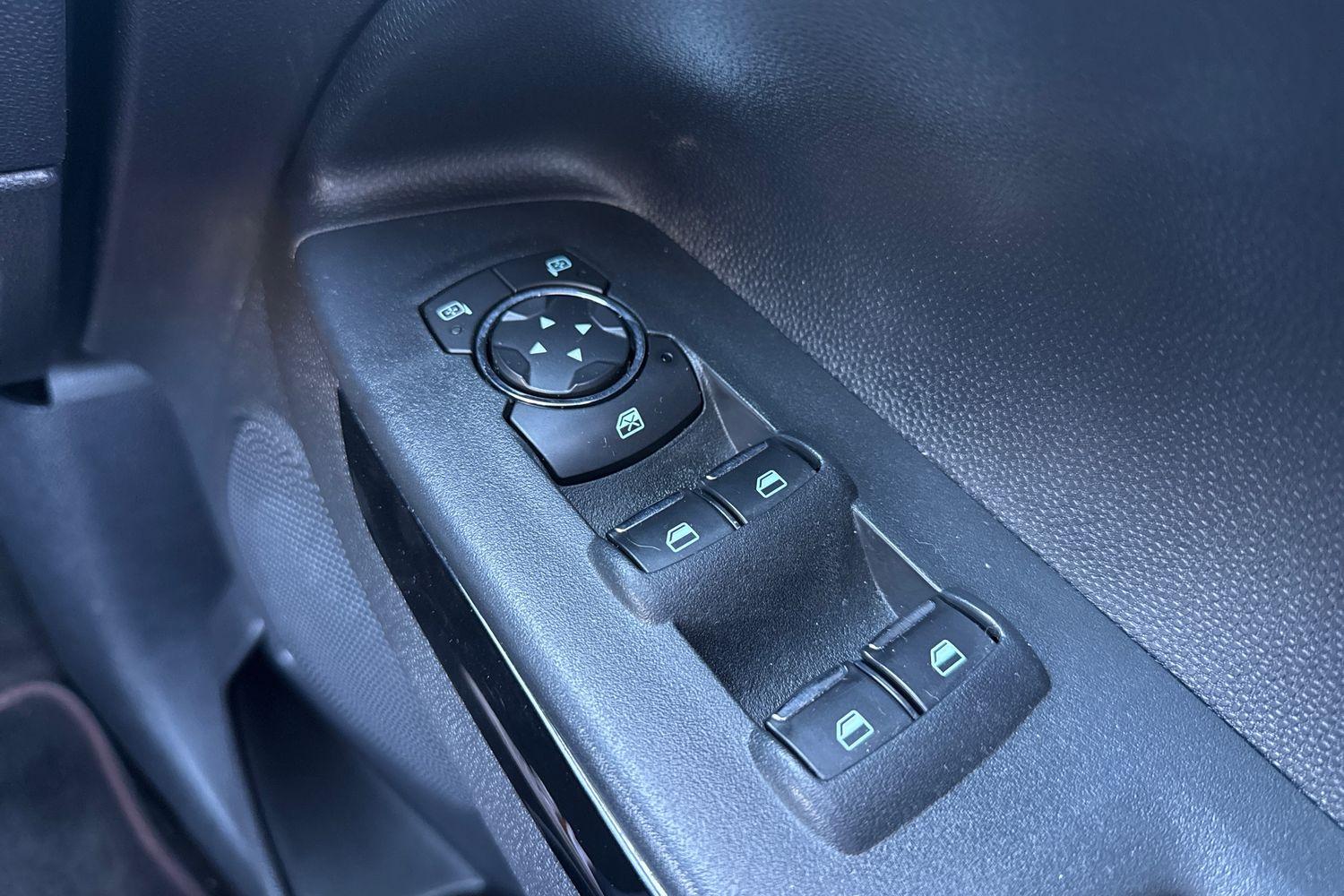 Ford ECOSPORT Photo 15