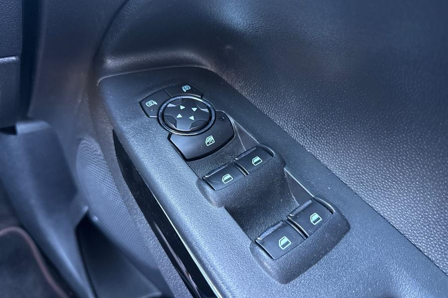 Ford ECOSPORT Photo autoimg-33c3717c9a7243596a2c2655a676309e69f0f229.jpg