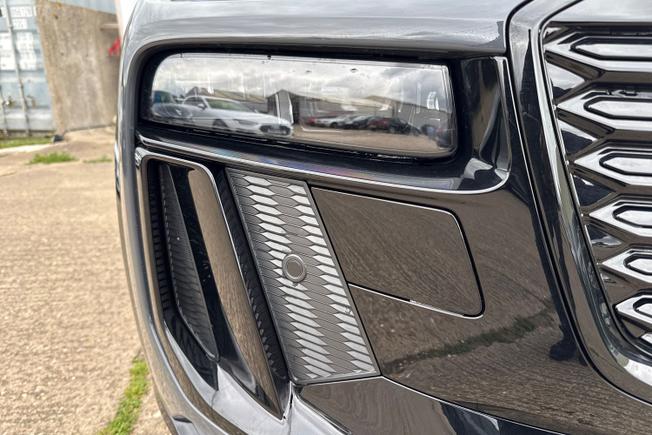 AUDI Q6 E-Tron Photo 60