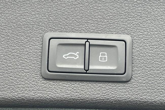 AUDI A4 Photo 38