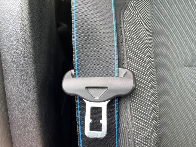FORD Fiesta Photo 38