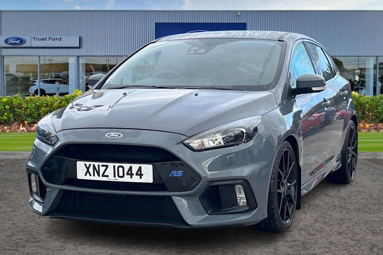 Ford FOCUS RS Photo 4