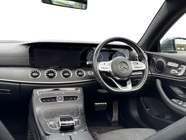 MERCEDES-BENZ E Class Photo 11