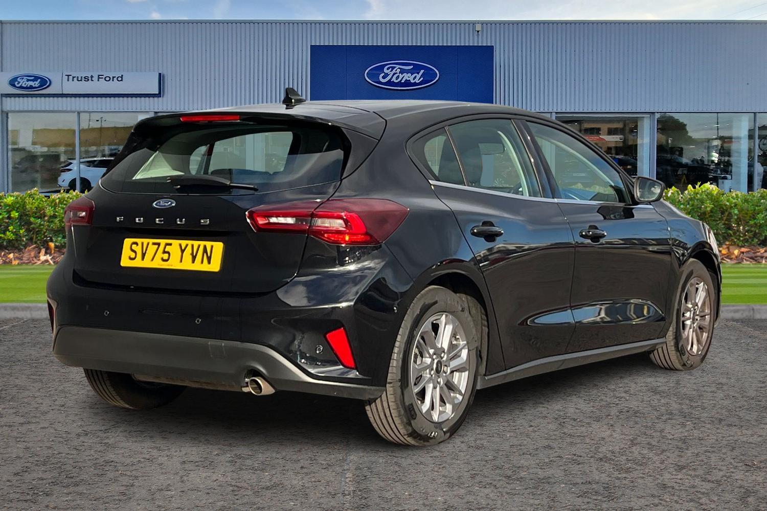Ford FOCUS Photo 3