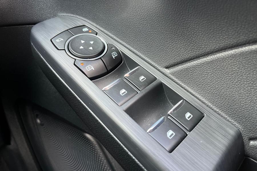 Ford Kuga Photo autoimg-33cd761276aee521c643ddb610ef492db6ebcb56.jpg