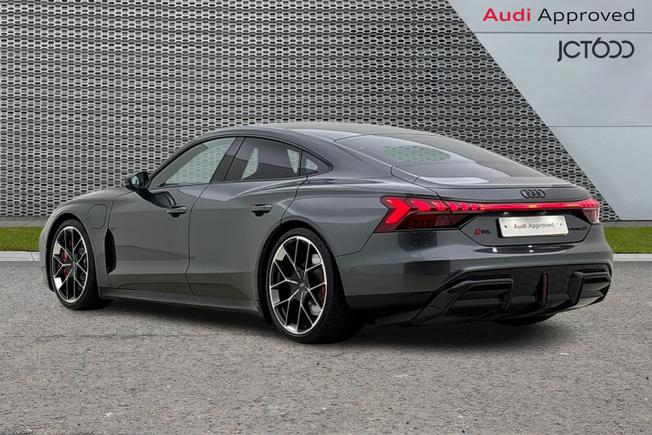 AUDI RS e-tron GT Photo 3