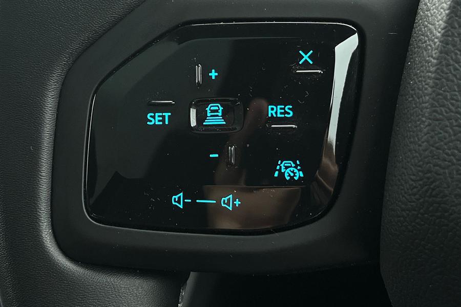 Ford Explorer Photo autoimg-33dc72d6c07d31d62017acc55943bc29d09307e3.jpg