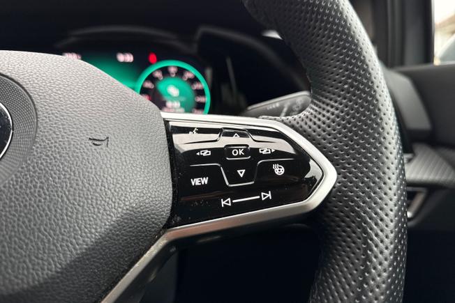 VOLKSWAGEN GOLF Photo 17