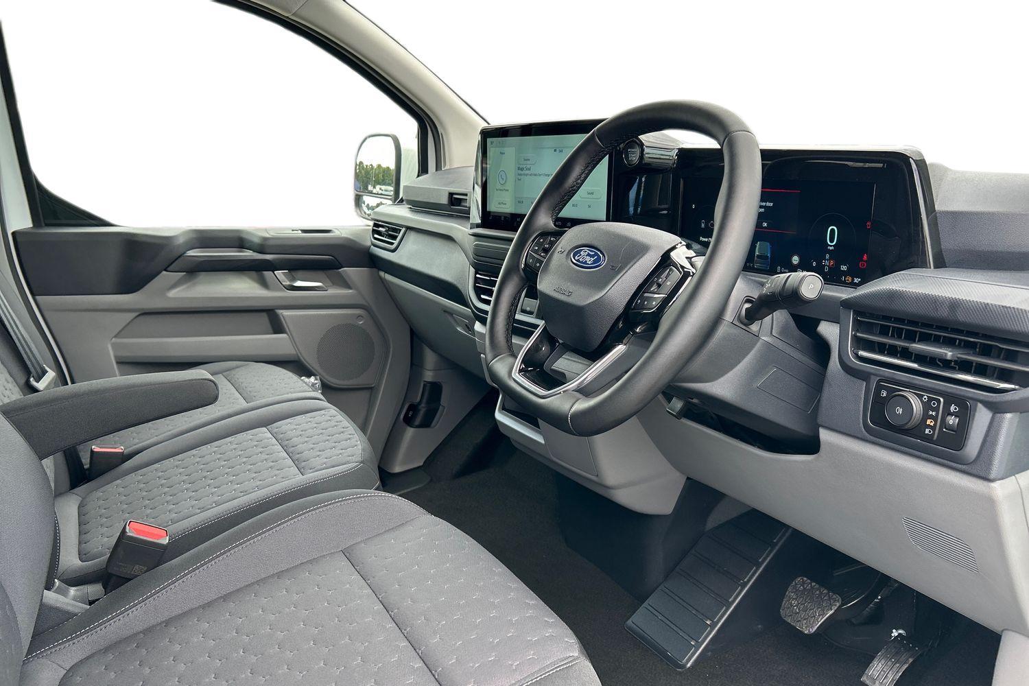 Ford TRANSIT CUSTOM Photo 14