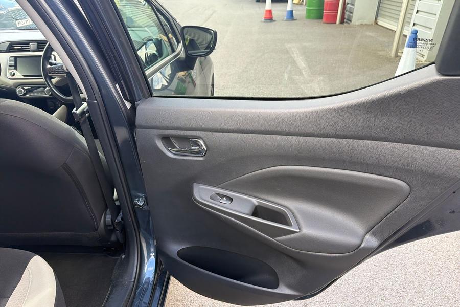 Nissan MICRA Photo autoimg-33e1760825fe0189b529eee0b297ed436e34dda8.jpg