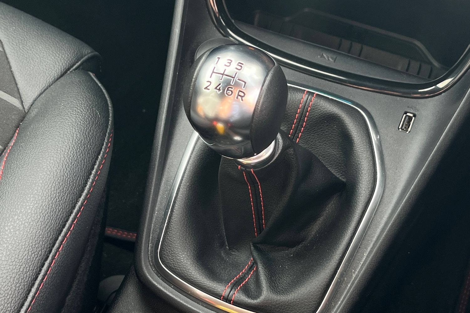 Ford PUMA Photo 34
