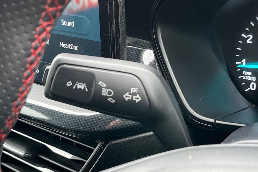 Ford FOCUS Photo autoimg-33e329ac3bf3e437b492d4c9fb2cfc73f94dacd5.jpg