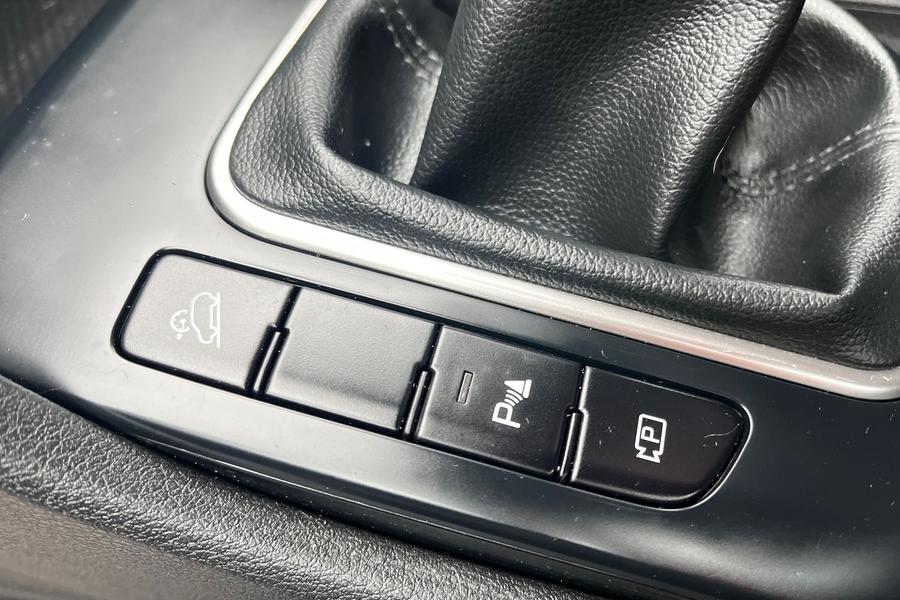 Kia SPORTAGE Photo autoimg-33e41e799a22fd096858b4a6cf2ab8b17b1cd8b2.jpg