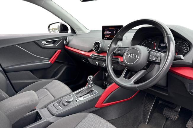 AUDI Q2 Photo 6