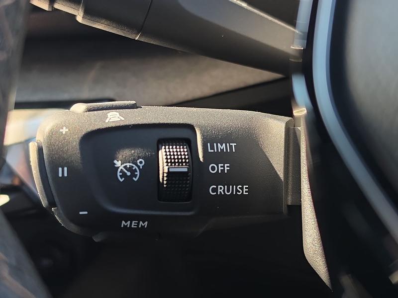 Used Peugeot 5008 GJ21PBZ 36