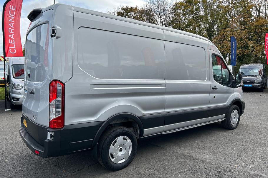 Used Ford E-TRANSIT 8